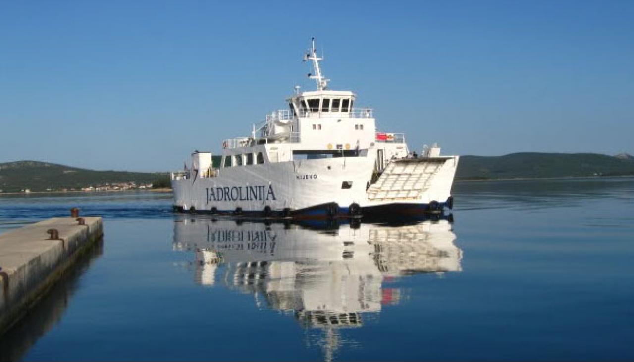 Ferries - island Pasman
