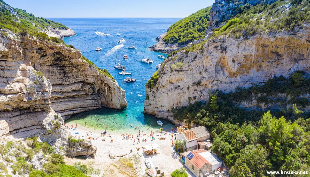 Island Vis - Stiniva
