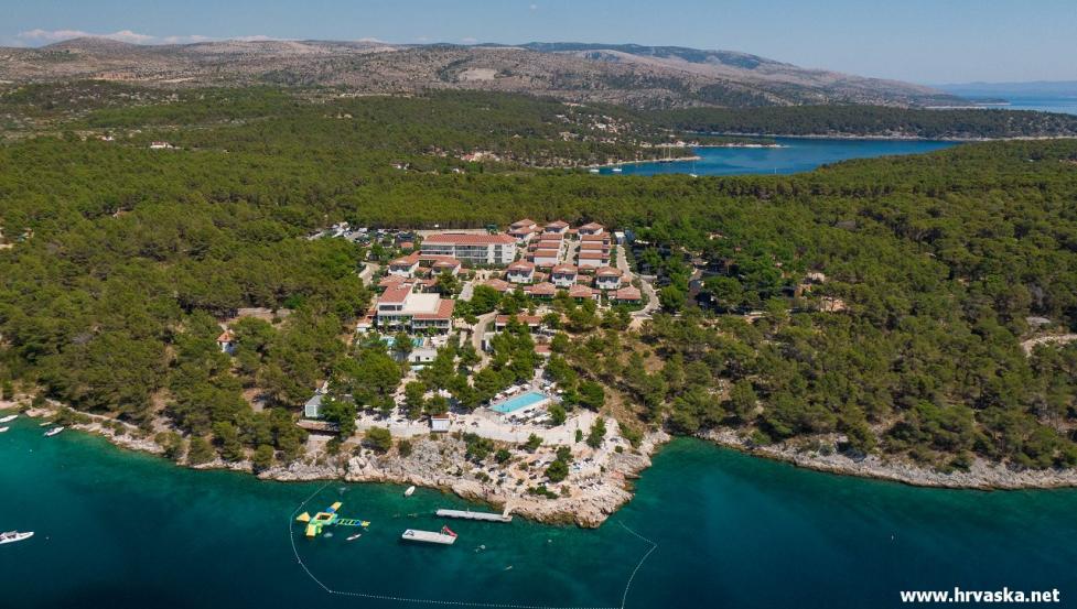 Gava Waterman Milna Resort & Forest Cottages – All Inclusive
