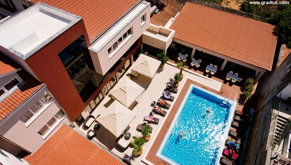 Hotel Borovnik